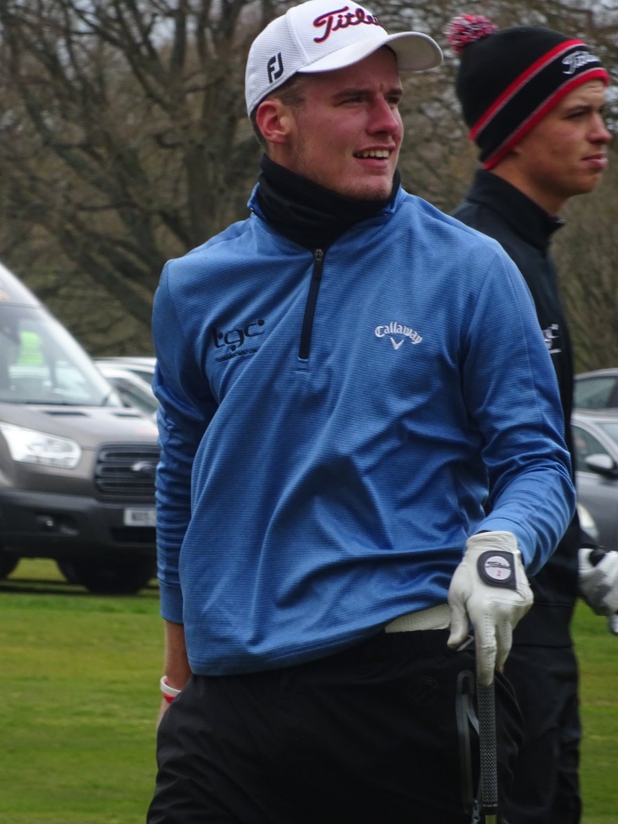 #BerkhamstedTrophy: scores are now coming through for those who started this afternoon berkhamstedgolfclub.co.uk/live; 
<a href="/JamesCrabbGolf/">James Crabb Golf</a> of <a href="/ChesDowns/">Chesfield Downs</a> is -1 after his opening nine holes (he's pictured here starting his round on the 10th)