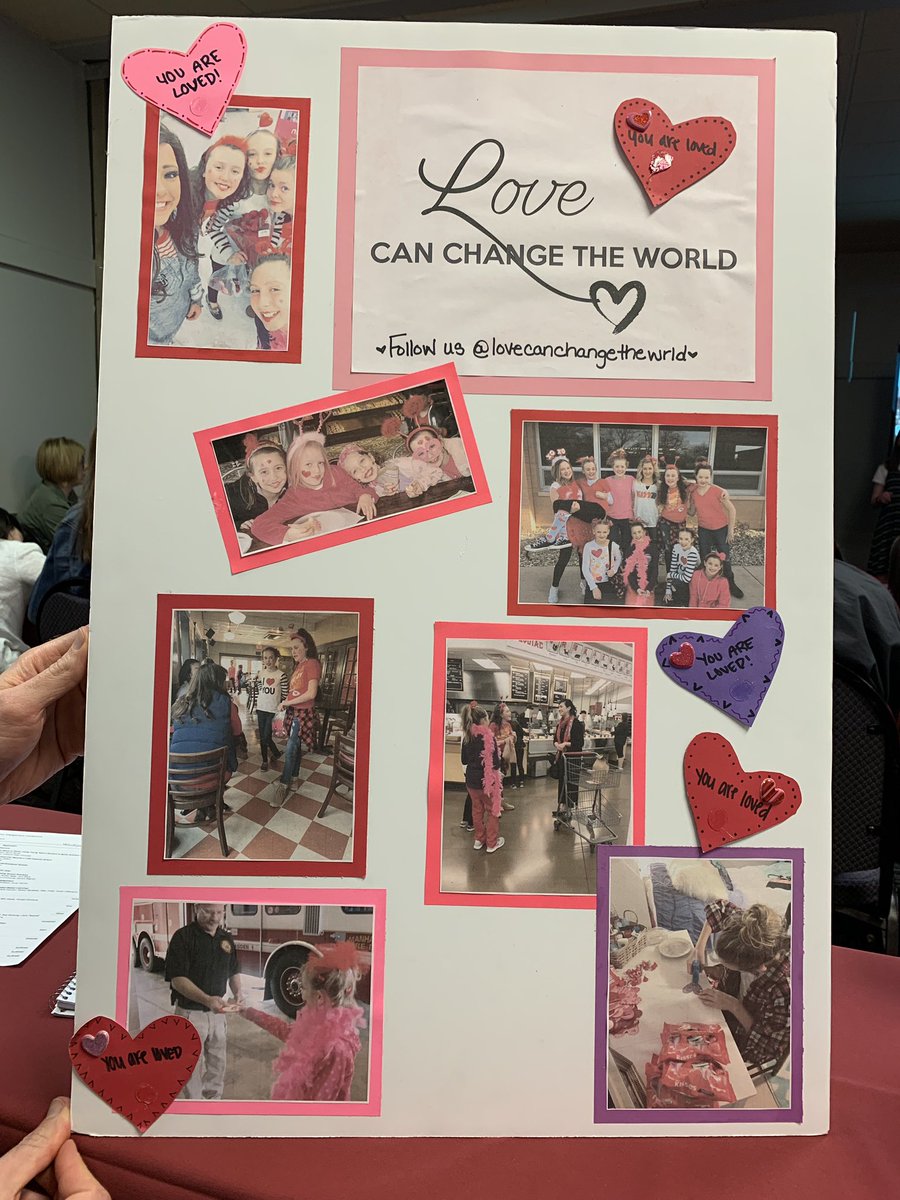 KelleyRCapper's tweet photo. Middle School students presenting their #ChangetheWorld #PBL project! They wanted to address #MentalHealth and remind individuals in their community they are loved. #SEL #myheart #givekidsachancetomakeadifference #theywontdisappoint #KSCivics https://t.co/qoH2MAA869
