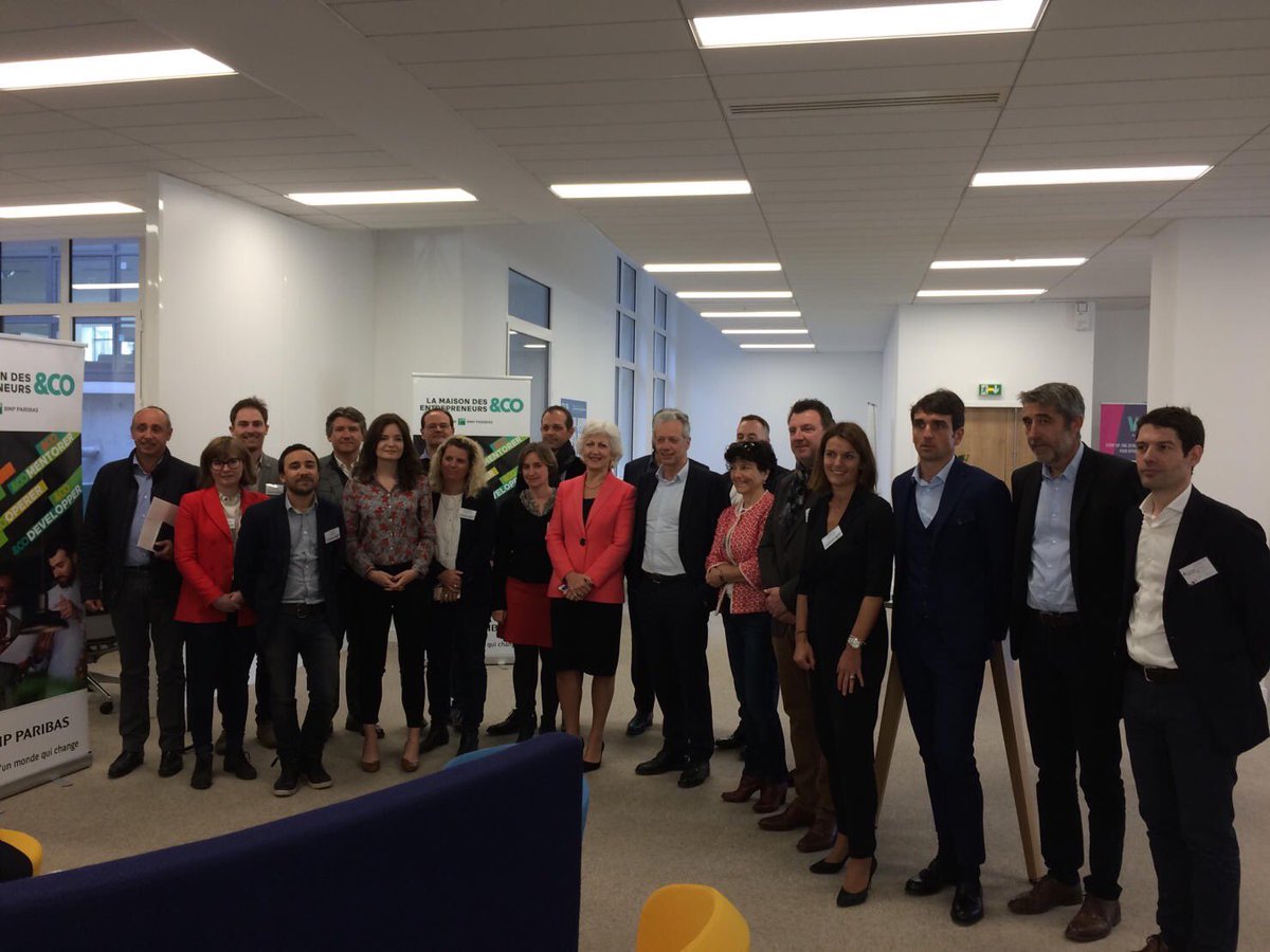 mccapobianco's tweet photo. Très bon moment d’échange ce matin avec les #entrepreneurs de la 1ere promotion #MDEetCo @BNPParibas du SE. Après Paris et Nantes, Marseille est notre 3ème implantation de cette nouvelle initiative pour accompagner la croissance des #TPE #PME. Connexions/rencontres/témoignages https://t.co/FRPjgqWgnc