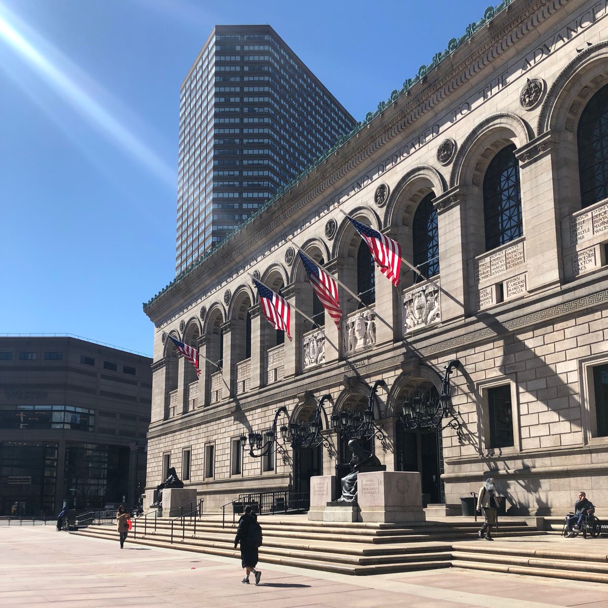 underlingsthtr's tweet photo. I work for ArtsBoston, and today I’m at the Copley Square BosTix Booth, which is across the street from one of my favorite places in the world, the Boston Public Library. If you don’t have your tickets to “Macbeth” yet, come visit me!! https://t.co/wOhKVGZl3c