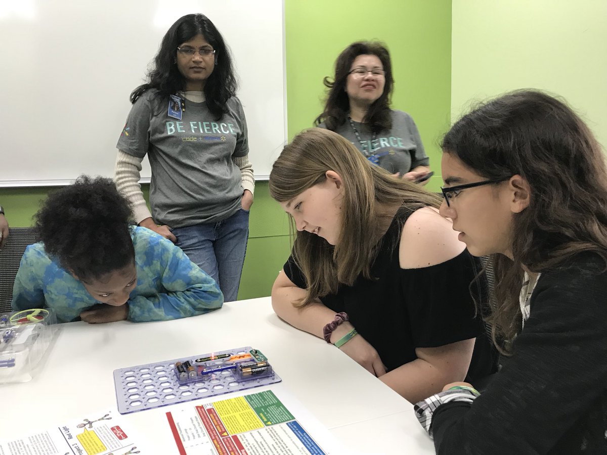 judypearson4's tweet photo. Girls Who Code Club Field Trip @ArkansasEd @Arkansasgov @AsaHutchinson #walmartstem #GirlsWhoCode #ARKidsCode https://t.co/ncj5tCYiqS
