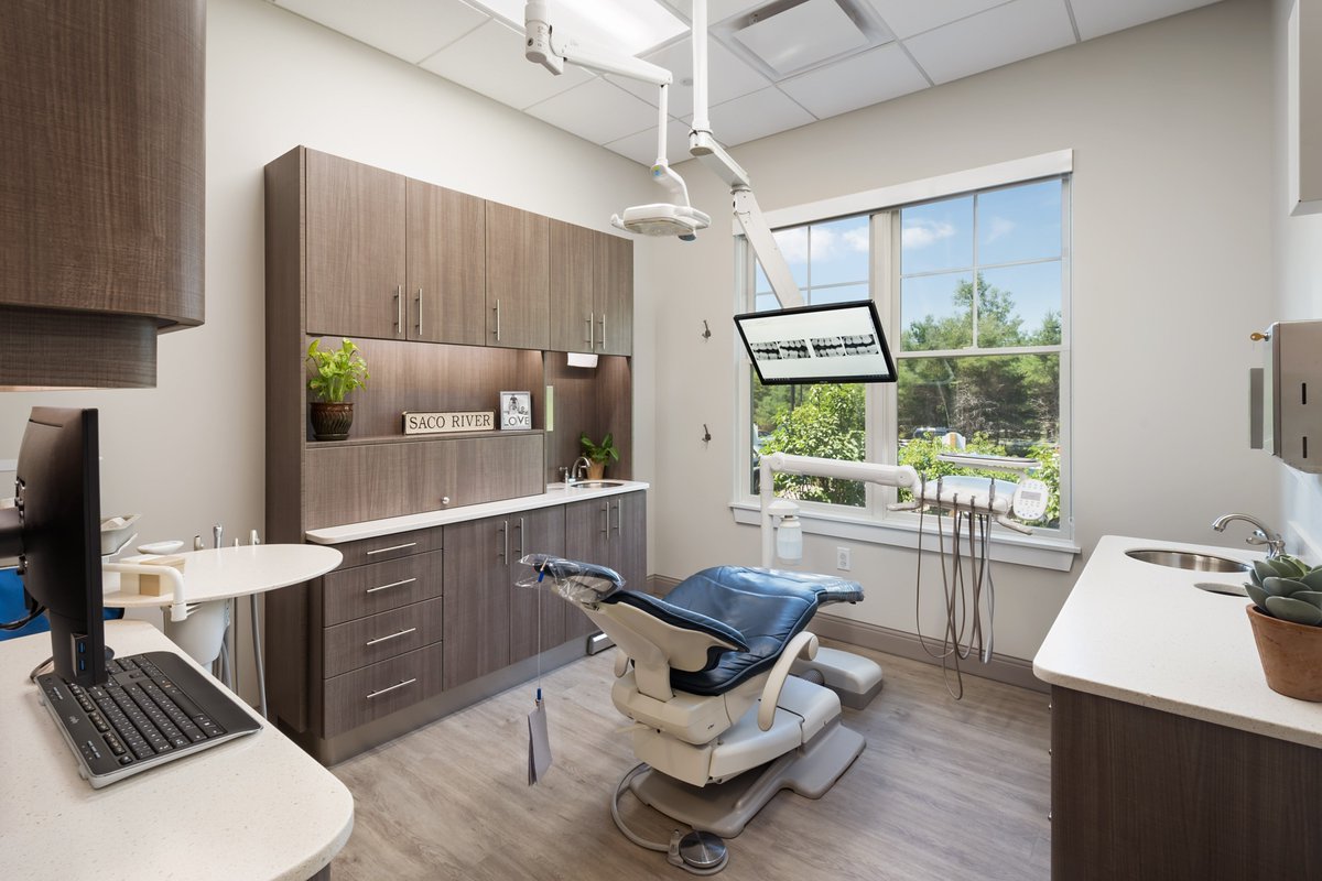 ErgoMounts's tweet photo. More fantastic images of an @ICWUSA installation at Saco River Dentistry.
We can help to transform healthcare environments with state of the art mounting technology.
Get in touch to find out how we can help you... 🦷
#Healthcare #dentistry #AVGeeks #ICWUSA #AVTweeps #Denta; https://t.co/ZlDX2RBcBp
