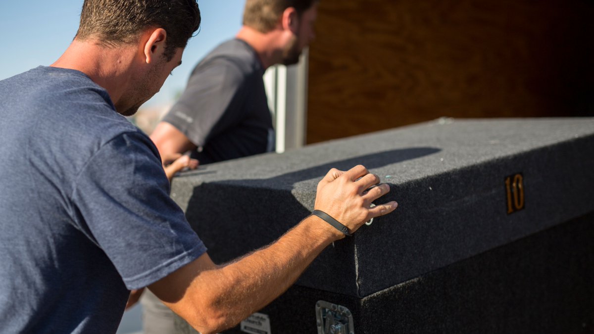 sendnetwork's tweet image. This Volunteer Appreciation Month, highlight the people who selflessly give of their time by posting about them using #BehindtheService!