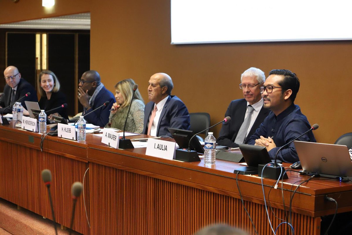 Irfan Aulia, #MassiveMusic’s Managing Director introduces #Portamento as #Indonesia’s blockchain platform for creative economy actors in the music industry @ #eCommerceWeek in UNOG (04/04)
#UNCTADeWeek
<a href="/Kemlu_RI/">MoFA Indonesia</a> 
<a href="/UNCTAD/">UN Trade and Development</a>
<a href="/UNCTADTrade/">UNCTAD Trade</a>
@BekrafID
@TheCommonwealth
<a href="/irfanky83/">Irfan Aulia</a>