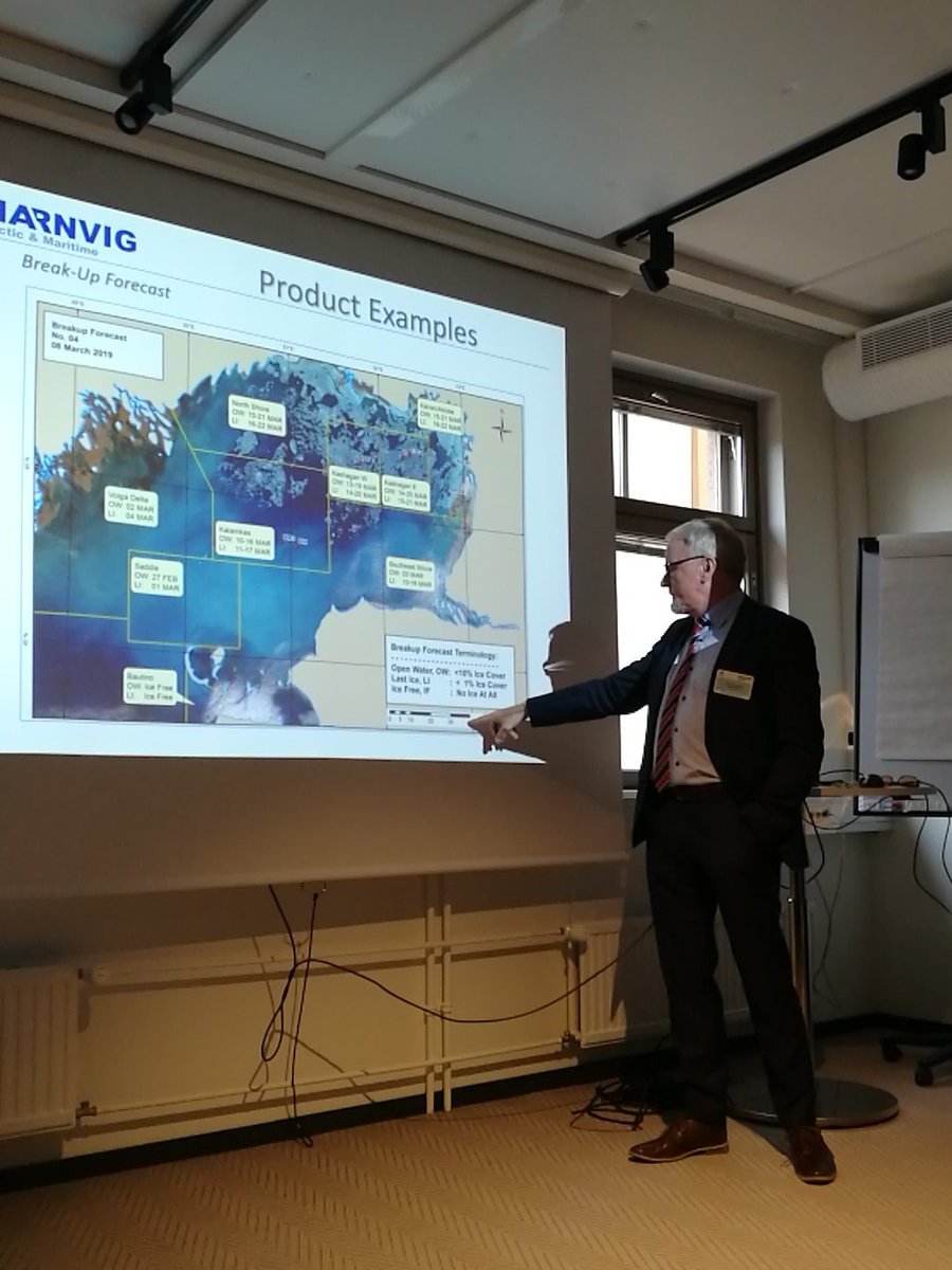 Tarulinna's tweet image. #suomikazakstanseura aloittelee toimintaansa yhdistyksenä. Mielenkiintoinen esitys Kaspianmeren öljykentästä ja sen toiminnoista. @klausharnvig Tanskasta kertoo #harnvigice #weatherinstruments #Kazakhstan #finkaz