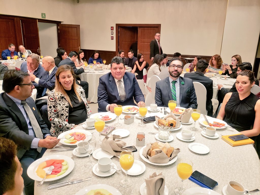 CDMXOR's tweet photo. #CESCIJUC presente en la #LINAPRO Liga Nacional de Profesionistas. #OrgulloCescijuc @DrGarciaram https://t.co/MSjEVFgy4f