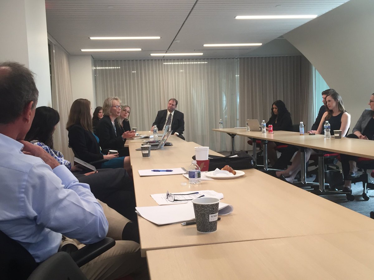 AngRaymond's tweet photo. Financial Data Debate in DC- #OstromWorkshop https://t.co/lfHKcKCPRm