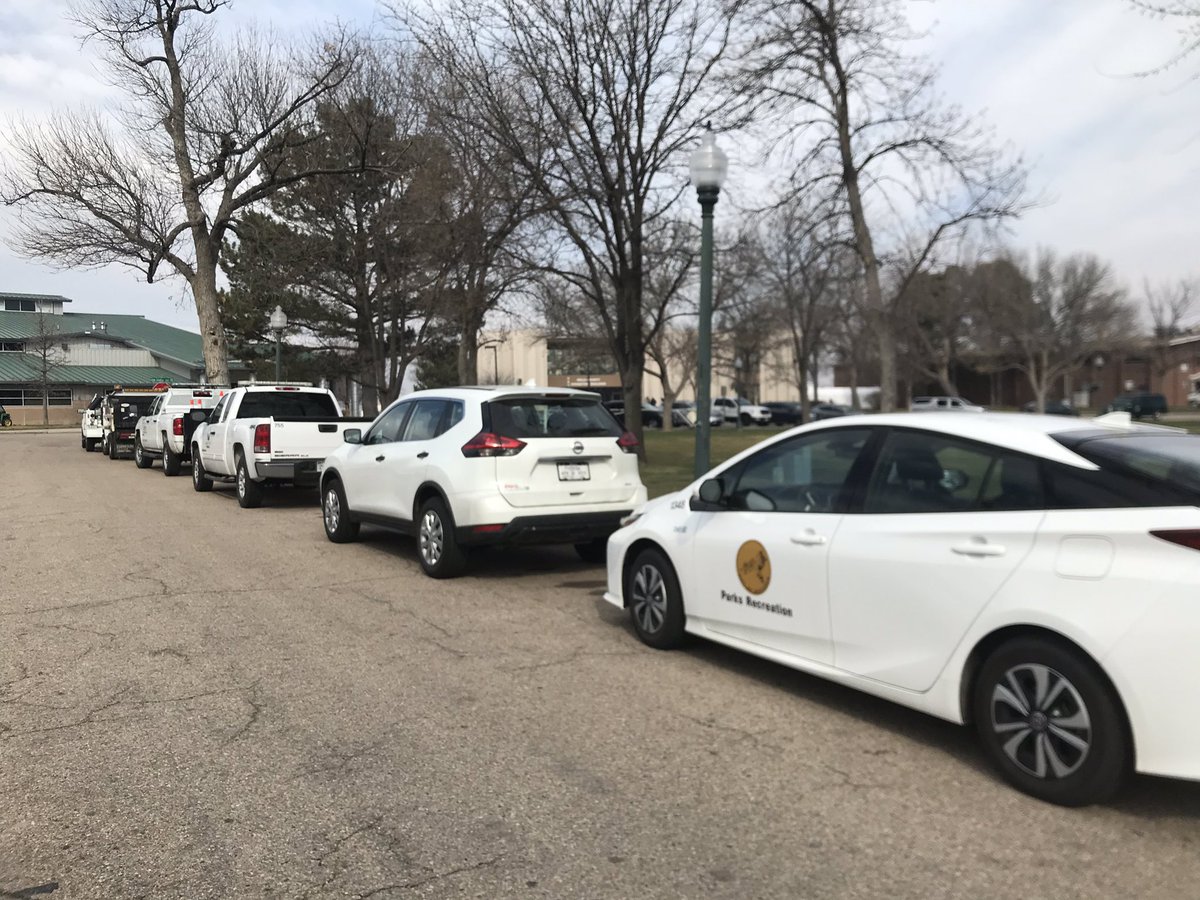AliRhodes15's tweet photo. White truck, white truck, white truck... Prius! Boulder is in the house at the CPRA Parks Workshop! #cpra #BoulderRocks https://t.co/YqciQqjasH