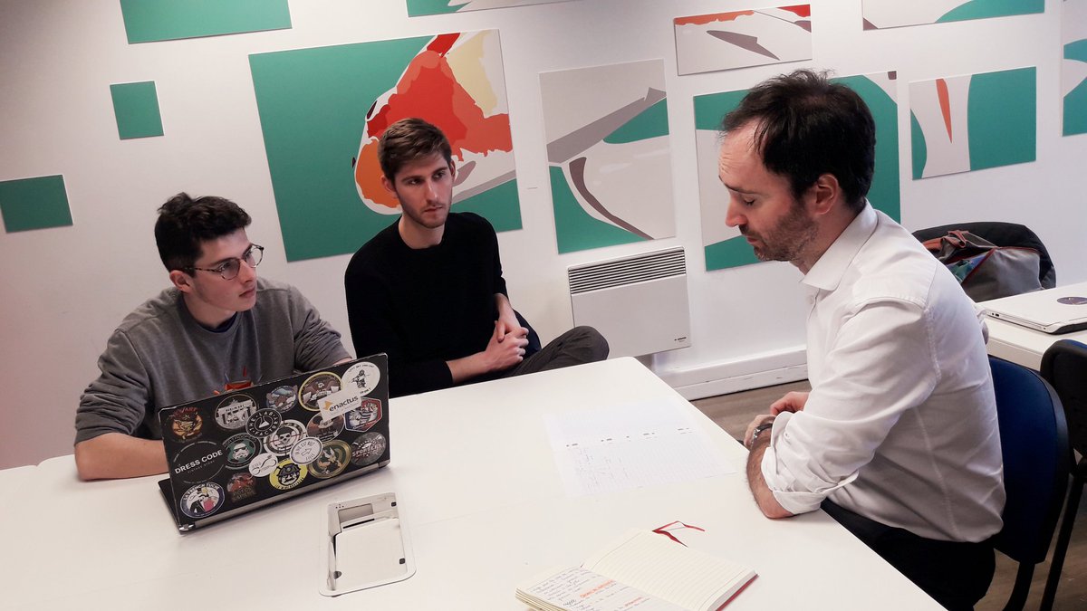 EnactusFrance's tweet photo. Le #workshop des #experts, ça se passe aussi à #Lille ! Merci aux professionnel.le.s venu.e.s pour #coacher nos équipes ! https://t.co/XnJCEAlHAk