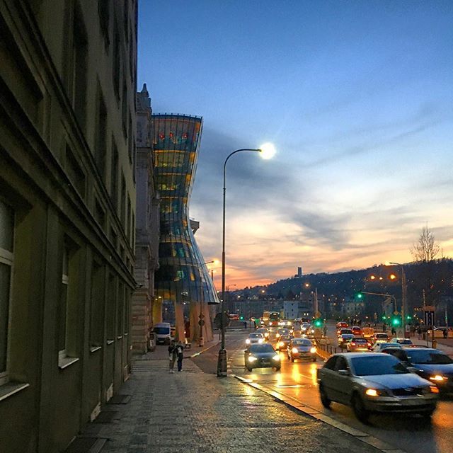 katechkah's tweet photo. Dancing house show is over. 💃 🏠 Rise and shine tomorrow again. 💫 #dancinghouse #tancicidum #dancinghouseprague #nighthasfallen #nocnipraha #pragueatnight #p #pcity #praha #prag #praga #pragueviews #nightprague #praguenightlife #prazskyzivot #praguest… https://t.co/jvML3NHCtd https://t.co/mj4Ra7pRQr