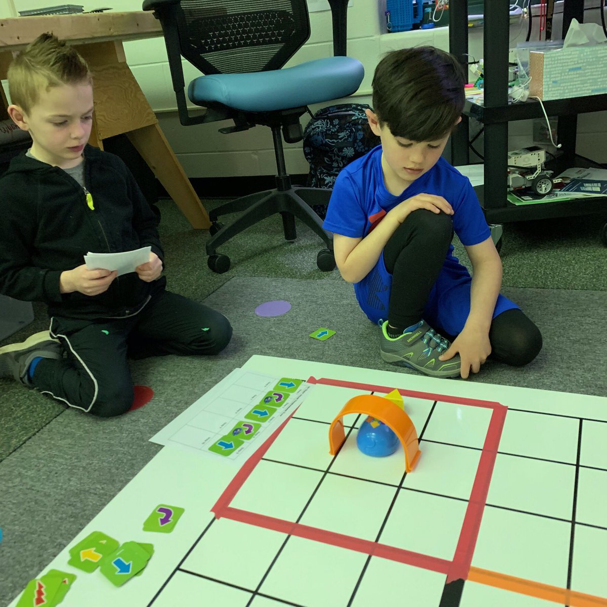 thurston220's tweet photo. @VharmsD class did a great job working together today to program robot mouse to get the cheese! #nbscoltpride https://t.co/K0DedFIRpO