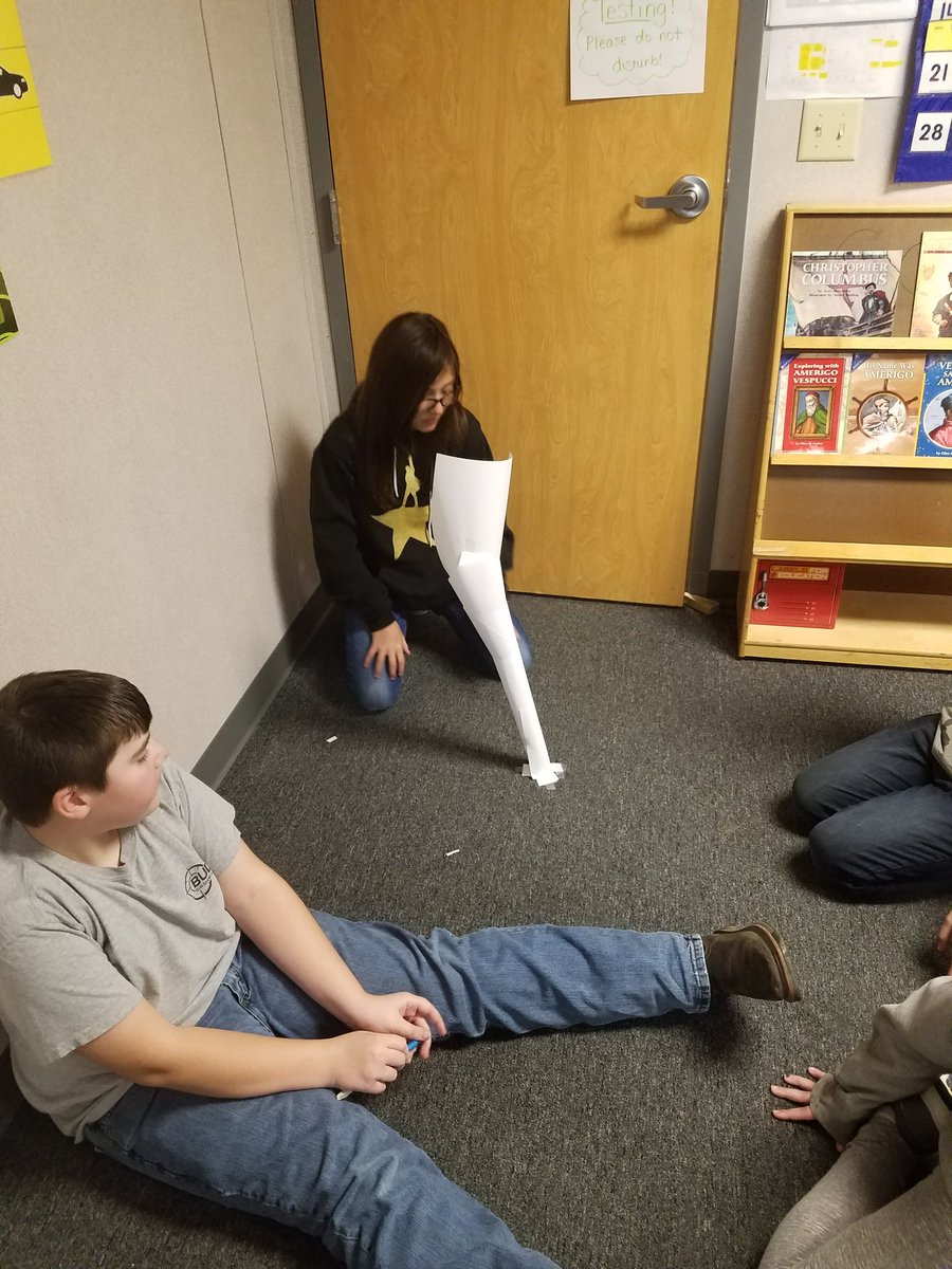 brianblum_'s tweet image. 5th grade Ss in Mrs. Lloyd&apos;s Social Studies class were tasked with building the tallest structure they could of paper.  The catch: They had to decide how to build it in a democratic government and how to build it with a monarchy govermnent telling them what to do.  #NRVikings