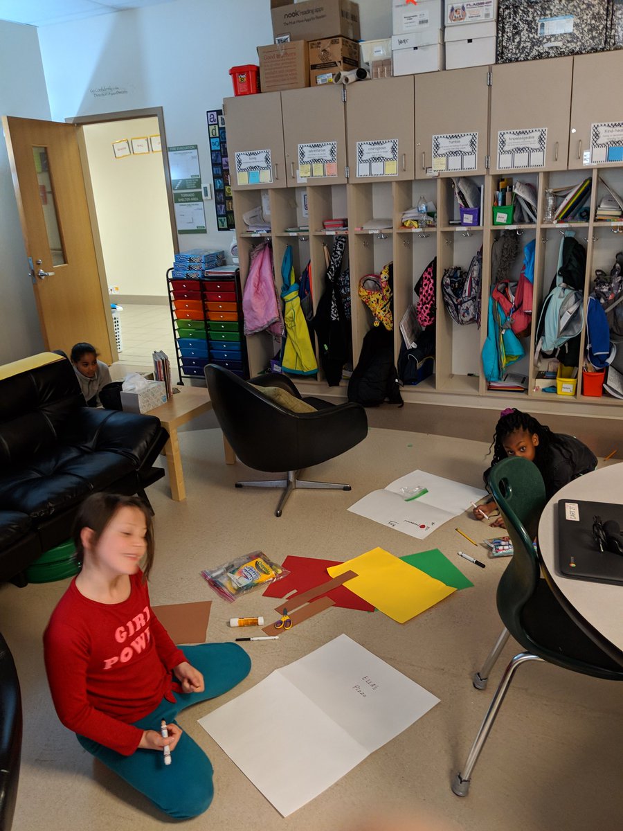 kristina_waner's tweet photo. Giving them more time.  S choices were  math project, research on a topic of thier choice for an informational writing piece, or science.  All while I worked with a small group and conferenced with another student!  Everyone's working hard today! #mychoicemayfield  #TeamWaner https://t.co/DleSl6iloH