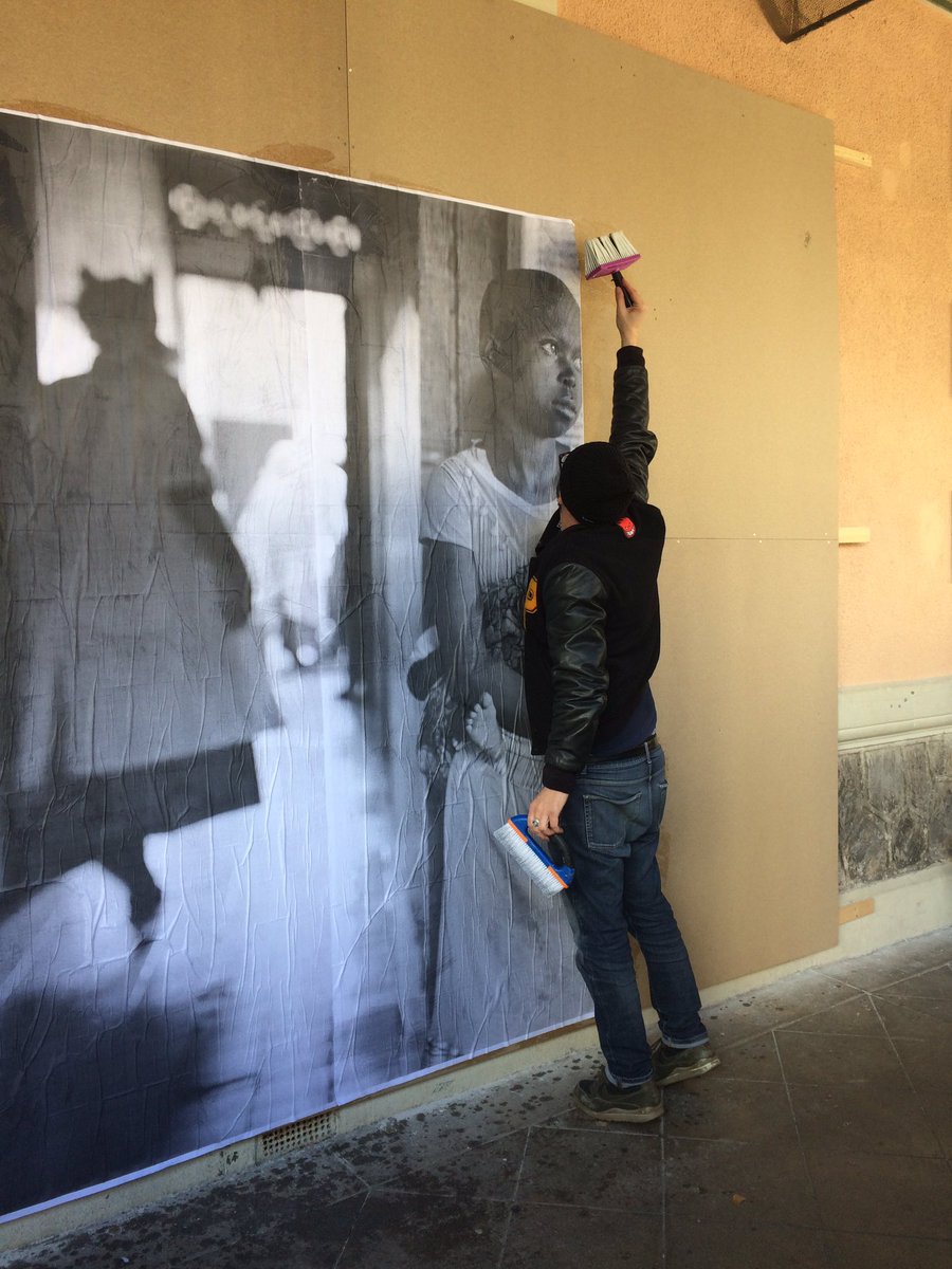 fabiennerouffia's tweet photo. Fin de la #SPME19 au collège Victor Hugo de #Narbonne avec le photojournaliste @terdjman du collectif #Dysturb
#EMI
@Dysturbofficial @acmontpellier @HG_Montpellier https://t.co/nQyz8nWGNT