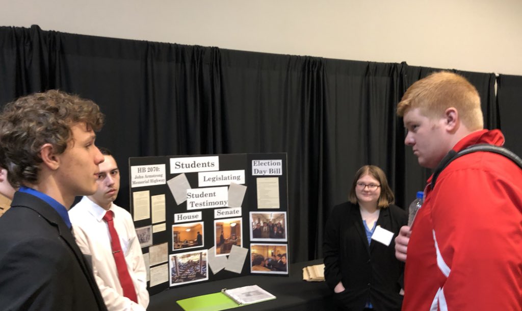 NHTOYMc's tweet photo. Great poster presentations by @SeamanSchools students at the @ksdehq Civic Engagement Conference. Students tackling big issues and uncovering important historical leaders. #kscivics #LearningWithoutLimits https://t.co/7NPrnbg0O1