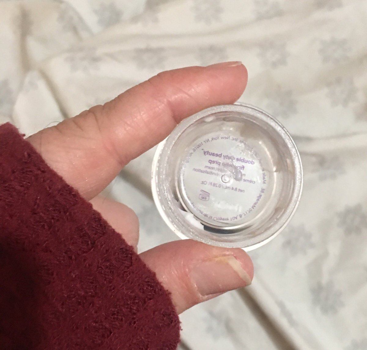 clairviewbeauty's tweet photo. I used up the last bit of my @tartecosmetics moisture reset cream today. This has become my favorite moisturizer to use before makeup and I’m kinda sad I can’t purchase the full size yet 😞😞 #tarte #tartelette #doubledutybeauty #moisturizer #skincare #makeupempties https://t.co/RbdxKEMlNY
