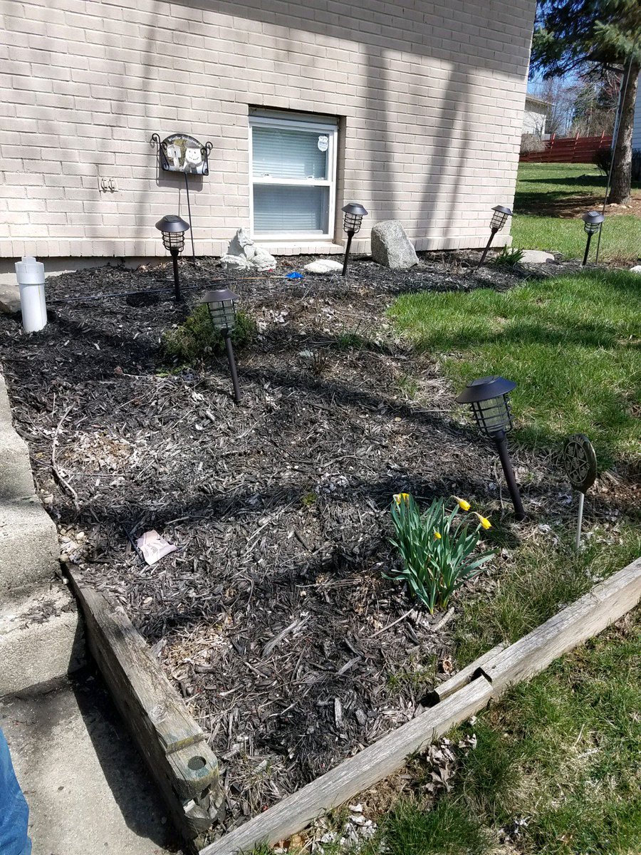 StevenJenkins01's tweet photo. Got the pleasure of helping a disabled veteran by installing a new handrail along with some other added goodies! It's amazing to work for a company that takes such good care of our veterans!!

@spohn3857 
@Jeff_Johnson26 
@GardnerD187
@kelly_broyles 
@homedepot3857 https://t.co/kxNfjfmABB