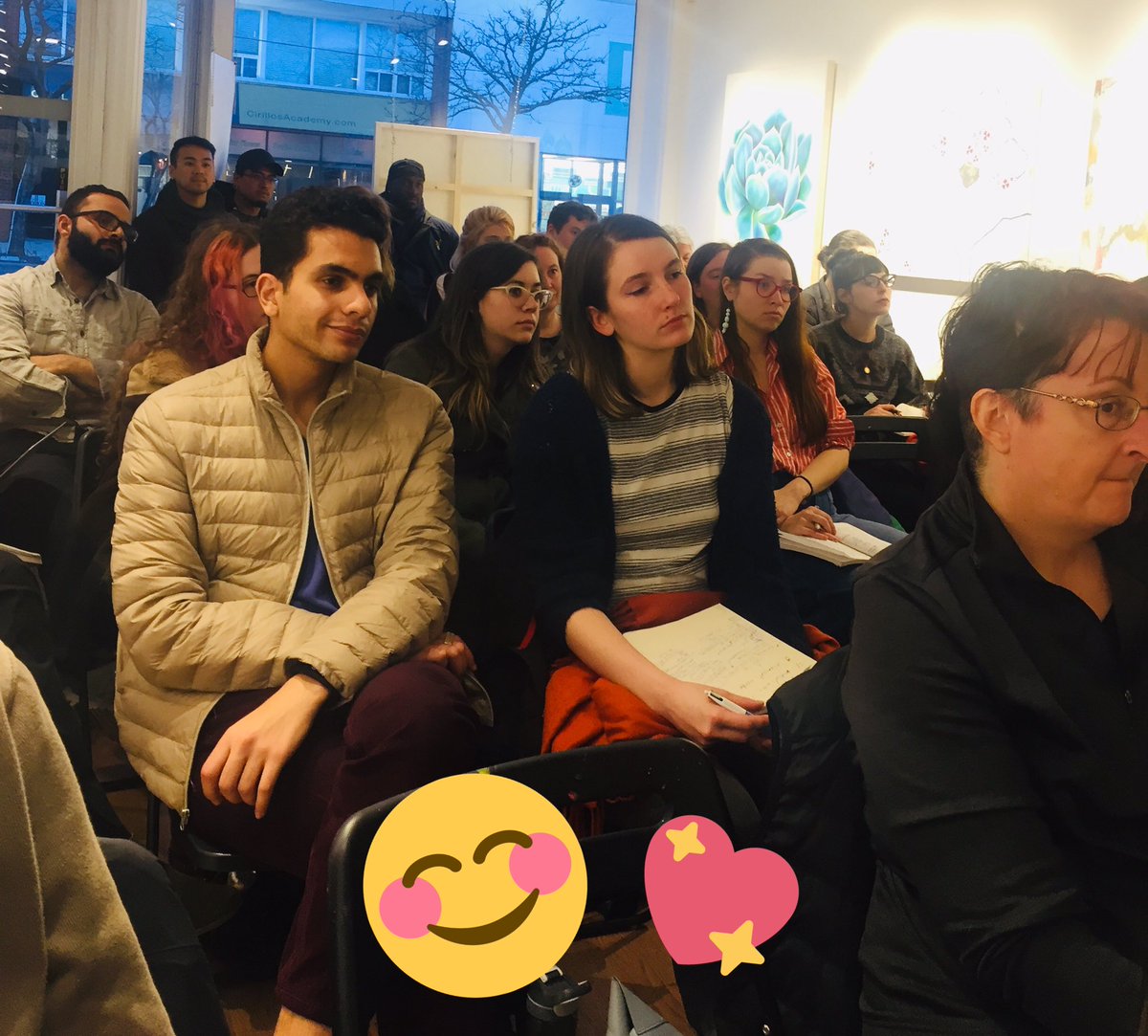 artsetobicoke's tweet photo. What an amazing turn out to last night’s #ArtistTalk with Juliana Zalucky! Thank you to all who came, listened and asked questions🙌 
Coming up: April 24th is our grant writing talk with @TorontoArts Peter Kingstone #StorefrontGallery #CommunityHub https://t.co/GJcn0muZz3