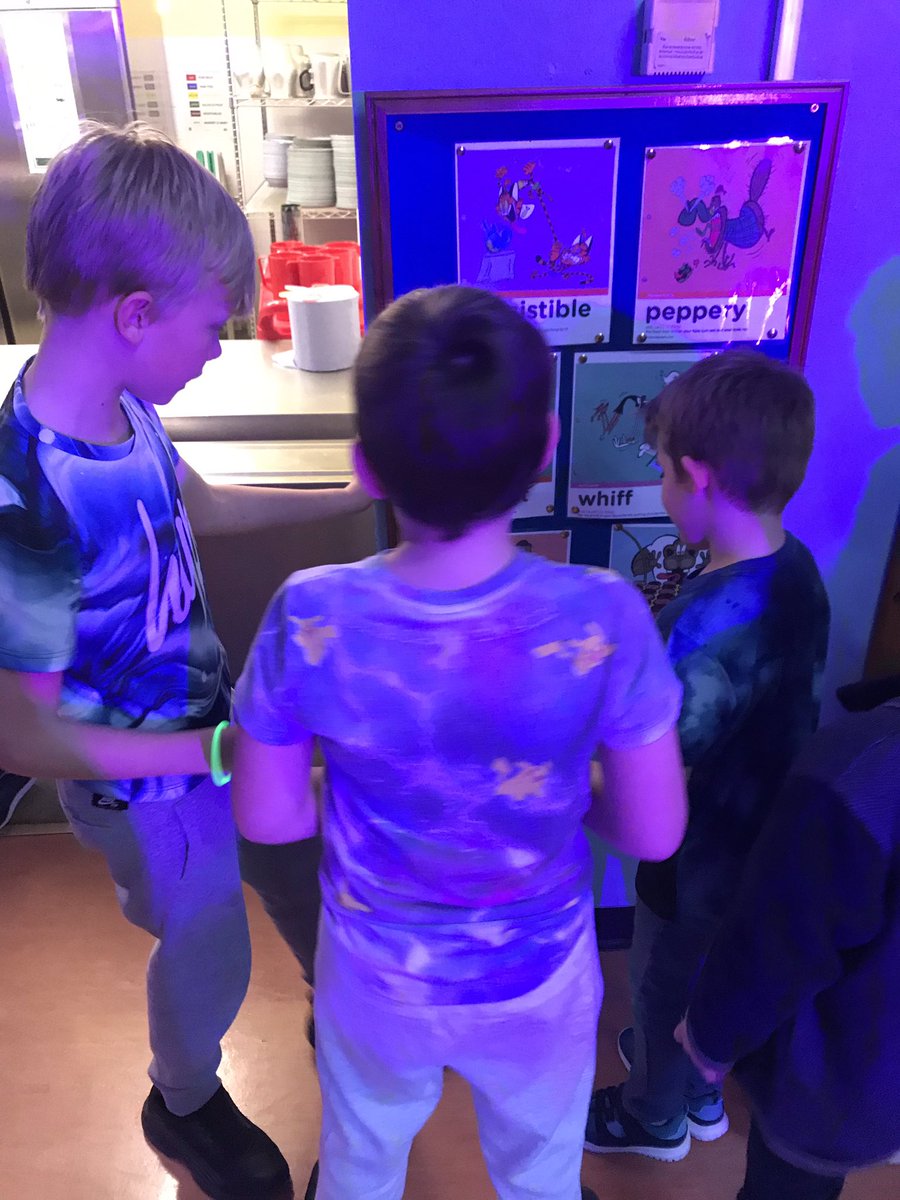 Can’t stop the impact of PWP!!  Even at the school disco - voracious boogying <a href="/MrsMWard2/">MrsMWard</a> @RackhamPrimary <a href="/PowerfulWordsCB/">@PowerfulWordsProject</a> @Louec81 @SophieLHousden