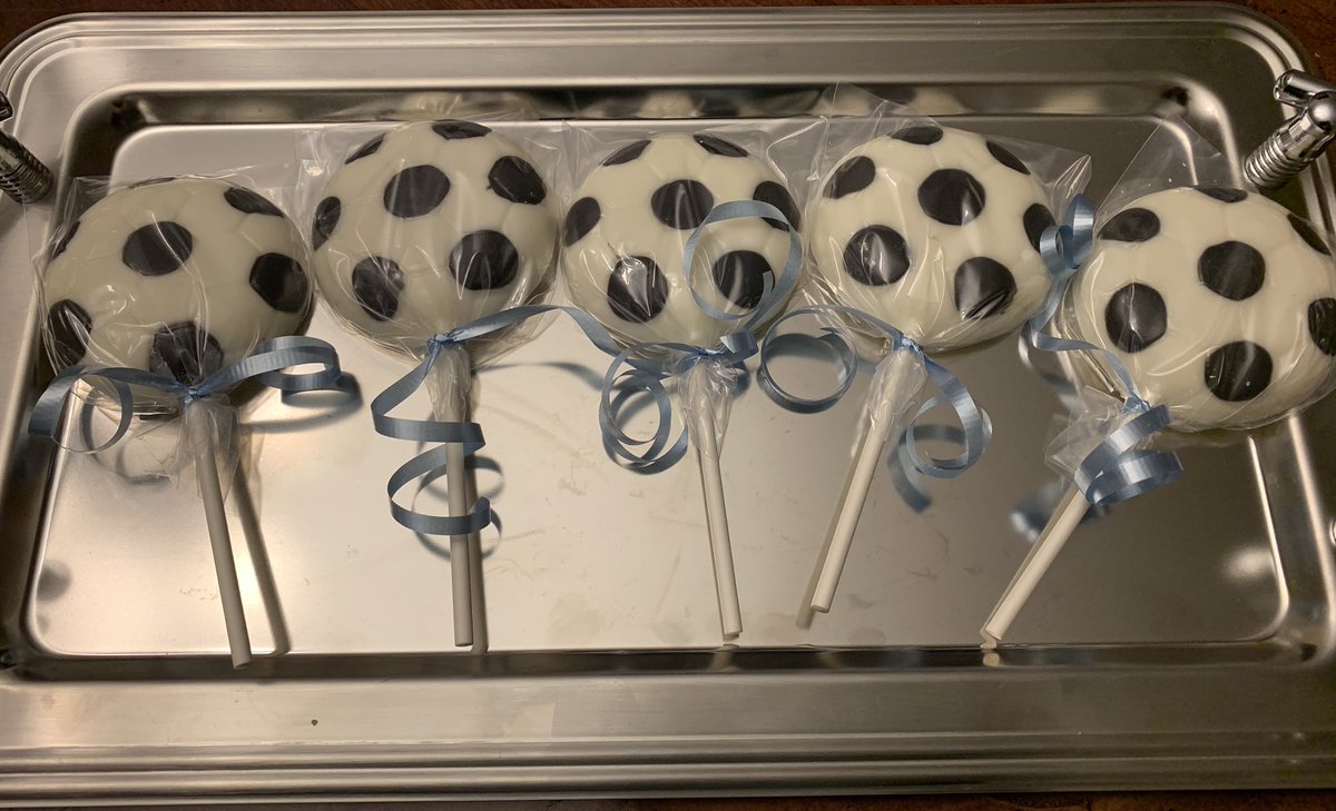 DippStixxSweet's tweet photo. Soccer ball lollipops headed to NC for a special soccer celebration this weekend. #soccer #soccerparty #soccergame #endofyearsoccerparty #competitivesoccer #soccerplayer #soccertreats #soccerlollipops #soccermom https://t.co/hMunRmxmre