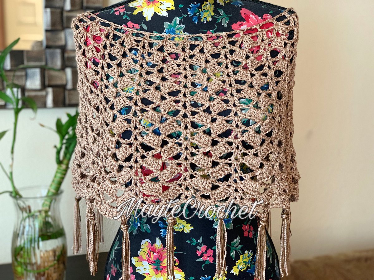 mayte_crochet's tweet photo. 📌Que te parece esta capita tejida a #crochet ?? 🎥El paso a paso lo encuentras en mi canal de YouTube @mayte_crochet 🙋🏻‍♀️ https://t.co/9rpng9Ew4h