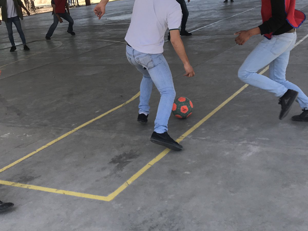 CONALEPDGO130's tweet photo. Semifinales de Futbol Varonil, en las instalaciones de #CONALEPDURANGO https://t.co/ZMURFzbc5n