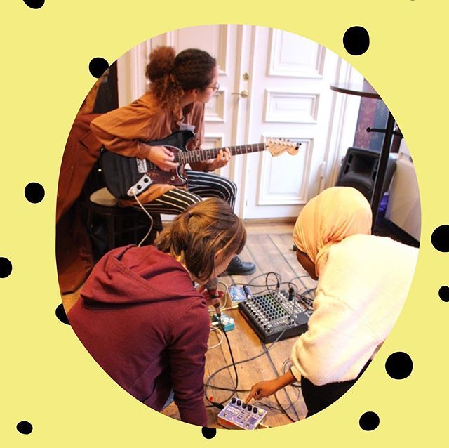 popkollo's tweet image. Popkollo 2019! För att vara med i antagningsomgång 2 till sommarens kollon så anmäler du dig senast 10 april!
Du hittar alla våra kollon på: popkollo.se/kalender! Vi har dagkollon, övernattningskollon, kollon med speciell inriktning och till och med … ift.tt/2HZLs1U