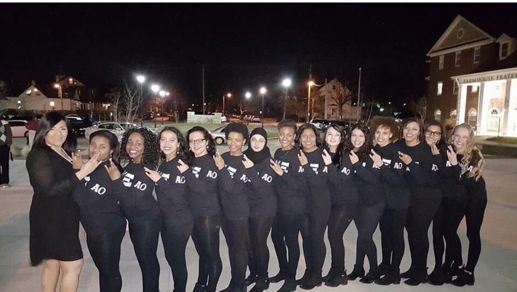 tnxao's tweet photo. Day 4: Line Sisters/Dean/Emergence 🦋
Shoutout to the beautiful butterflies that brought Theta Nu Xi to campus and all the lines that have followed and will continue to follow 💜
.
.
#thetanuxi #ONELove #sisterhood #sorority #uk19 #uk20 #uk21 #uk22 https://t.co/Vs7spUu8GO