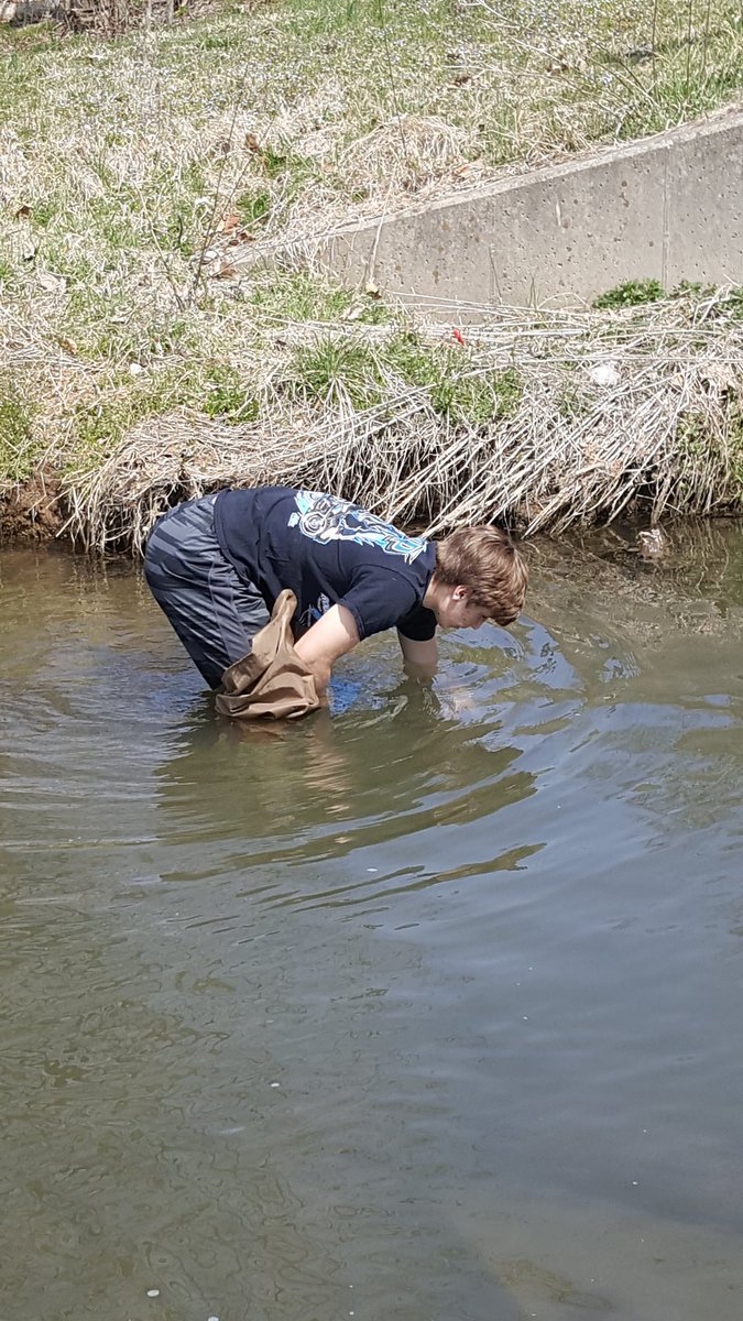 tsflick's tweet photo. @CVSciTech great first day at Stauffer Run! Freshwater Bio 2019. #waterfun #savetheplanet https://t.co/u6slou51ti