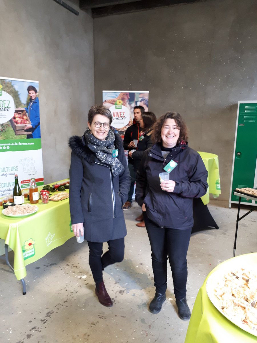 sylviag53's tweet photo. Inauguration du second point de retrait #drivefermier53 les producteurs @Bienvenueferme sont prêt https://t.co/jNWD9thYO9