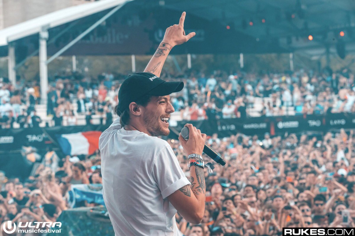 empiredefeat_'s tweet photo. #LouisTomlinsonBBMAs
Él merece esto mas que nadie. https://t.co/HpjStS9thL