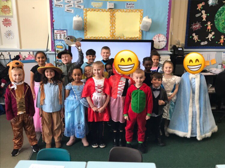 BButler_LPS's tweet photo. What a wonderful world book day Surrey class have had! Thank you to everyone who dressed up and to all the children for making today all about their love of books. #ShareAStory #WorldBookDay2019 @LansdownePS https://t.co/ULJzL0VnTE