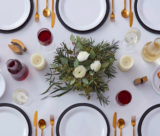 WalkingMatters's tweet photo. We’re thrilled to present the Jane Collection! 😍 
@AmerMetalcraft's brand-new “basic” dinnerware line is anything but ordinary. Simple and versatile by design, these plates, bowls, cups and platters serve as ideal backdrops for all types of menu items. 
#TabletoMatters https://t.co/Uuf9POckNk