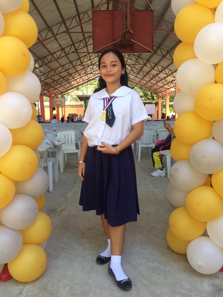 vanessabeauty31's tweet photo. Keep moving forward. Even if its just one small step every single day.  Thanks G☝💓
#WithHonors  #Grade10 #MovingUp https://t.co/nTprtK50gl