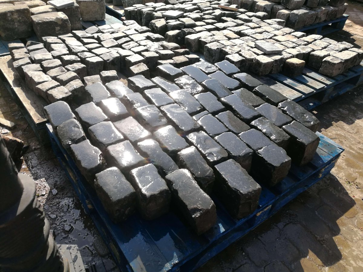 warwick_rec's tweet photo. New In - Another stunning batch of Reclaimed Black Granite Cobbles. Reclaimed from Severn Valley Railway, Kidderminster.
Follow the link below to view:
https://t.co/3QegyW7TP9 https://t.co/M3g3Xmtpr8