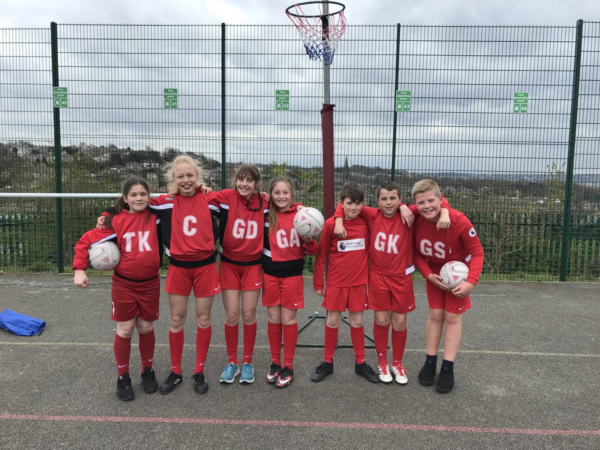 LowAshPrimary1's tweet photo. Congratulations to Low Ash Under 11s netball team, they managed to go unbeaten in this evenings netball tournament and also without conceding any baskets! 🏐 #Netball #LowAsh #PrimarySports https://t.co/opAG7o0kKt