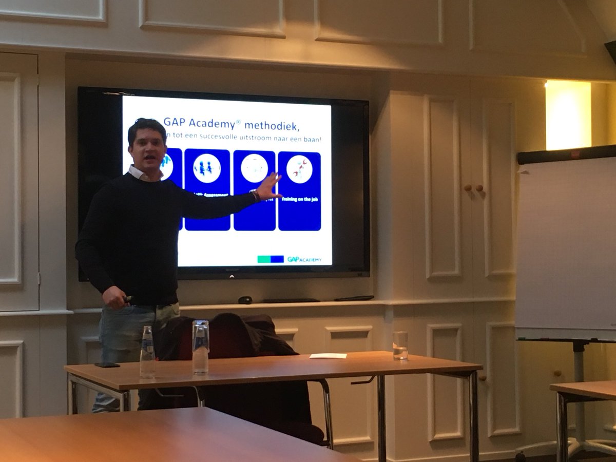 RegioGA's tweet photo. Maarten van der Vlist van GAP Academy / Kansrijke leerweg: “De meest onderschatte doelgroep in de techniek? Vrouwen!” #BedrijfZoektTalent #economischplatform #pitch1 https://t.co/d5AJjVAaMG