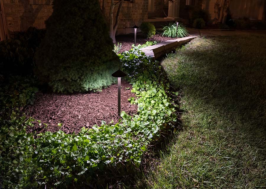 superbrightleds's tweet image. Our kits are great for any spring project whether you need path lights, spotlights, or a mixture of both. Shop all of our kits at ow.ly/uOFf30ohbb4. 
#ledlandscape #springproject #superbrightleds