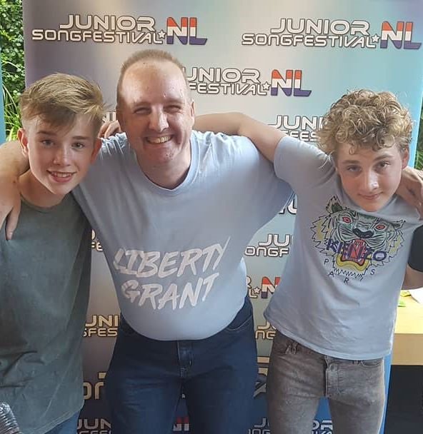 PaulThePromoter's tweet photo. 🎂Birthday wishes going out today for Ian Kuyper (L) 15 and Jannes Heuvelmans (R) 16. Pictured in the center is Twitter's very own @mbch331 . #TeamFOURCE https://t.co/V3S0WWWqTT