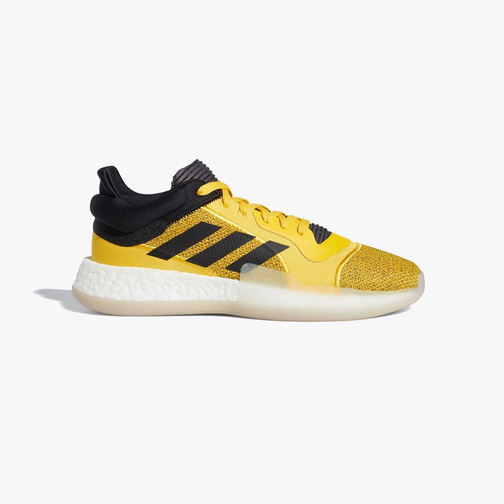 sneakersnstuff's tweet photo. The @adidas Marquee Boost Low has now released online & in-store (Paris) --- https://t.co/o5S9T8MPZt
#adidasPerformance
#MarqueeBoost
#adidasMarquee https://t.co/PNa15l2wiK