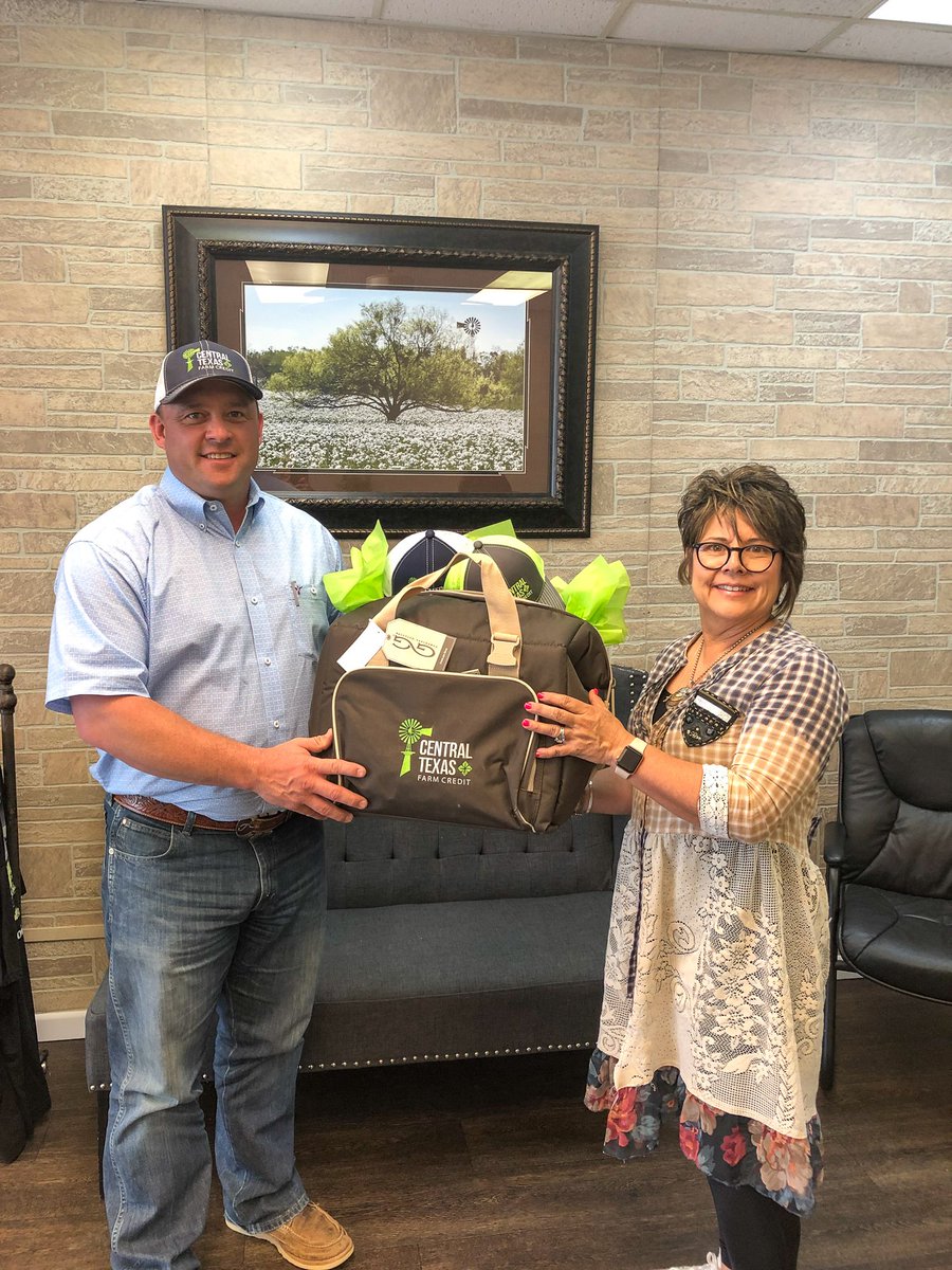 CenTxFarmCredit's tweet photo. #Missionsthatmatter: Thank you to the Coleman County Chamber of Commerce for the work you do in our community and for allowing us to have a small part in your annual banquet last week. Here's to another great year in Coleman County! #teamCTFC https://t.co/AwVHZCLt5D