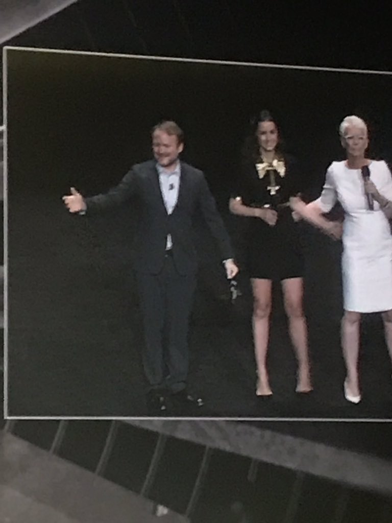 R_BMoviecast's tweet photo. Rian Johnson took the stage and I gotta say, the film looks like a blast. #CinemaCon2019 https://t.co/zrySxU5aaX