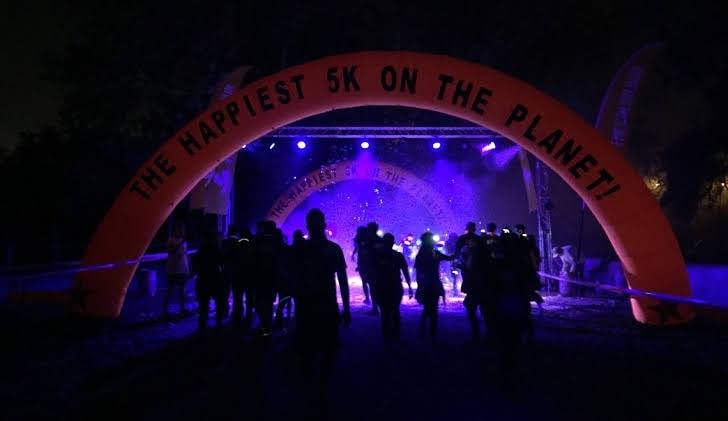 totalrunning's tweet photo. Nosotros llevamos los kilómetros mucho más allá de lo que imaginas.
Vive y disfruta de noche los 5k más FELICES del planeta el próximo 9 de noviembre en la CDMX 💛❤️💜🧡💚👊
#TCRNIGHT #HAPPIEST5K
Inscríbete 😍
https://t.co/ddLZ80qTlk https://t.co/W3XU4LX1Wa