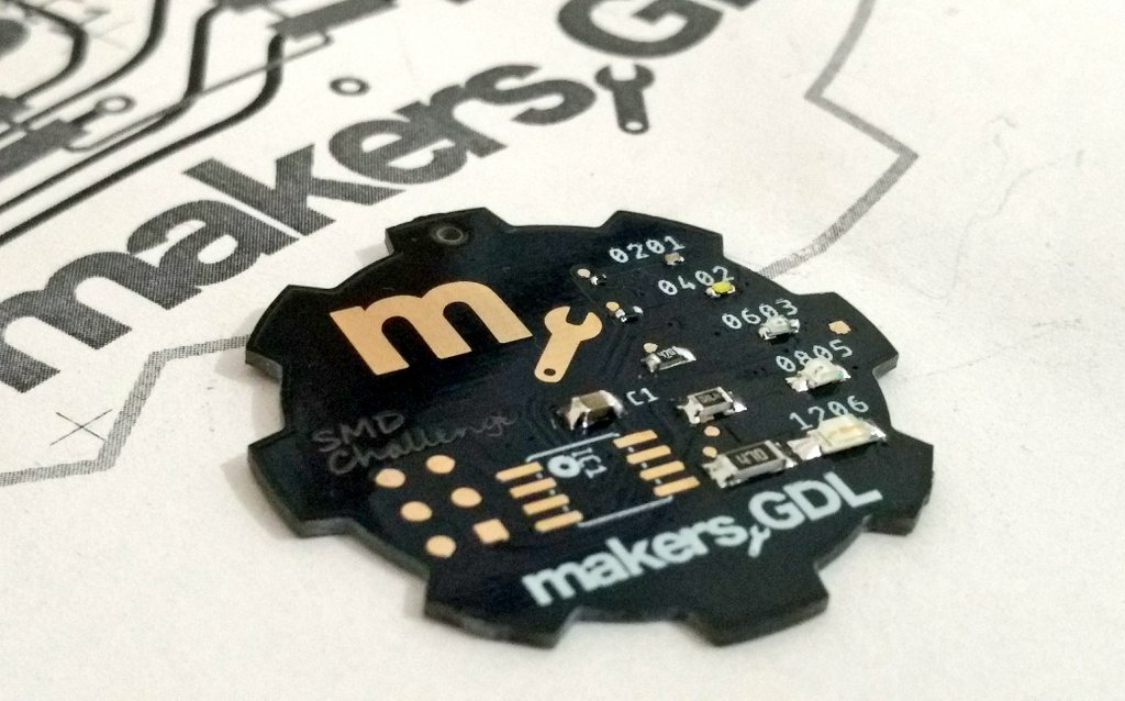 IObrizio's tweet image. Todos los #LED ya soldados en la tarjeta, ese #0201 salió volando apenas abrí el empaque.🚨

Falta revisar nuevamente los #testpoints.

#PCB #PCBdesign #diy #maker @Hacksterio @Makers_GDL #SMDchallenge @HacedoresCom #diy #makersgonnamake