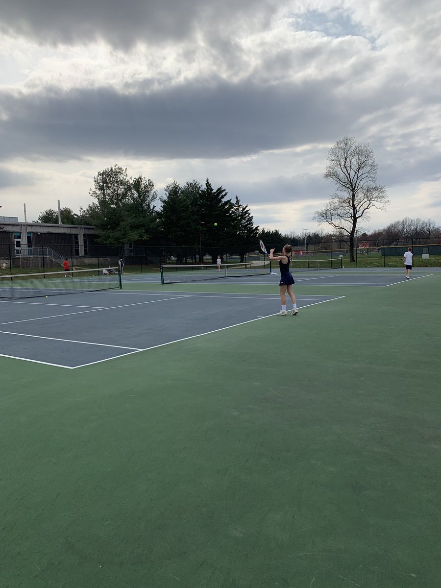 Boys- Urbana 5, TJ 0
Girls- Urbana 5, TJ 0

Proud of the effort from both teams against one of the top school in the county. It was also nice to have some spring weather!☀️