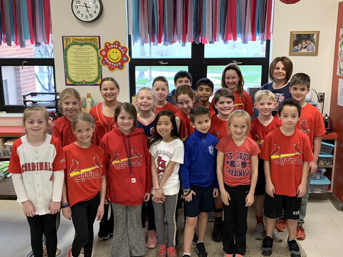 acsoff1's tweet photo. @Cardinals The game might have been postponed a day, but the energy at @Ascension_K8 is ready to go!  We're in @Cardinals gear for two days getting ready for Opening Day!!!  #LetsGoCards  #BringHomeAWinner  #OpeningDay2019 #ACSGatorPride https://t.co/BPVXyNwHZp