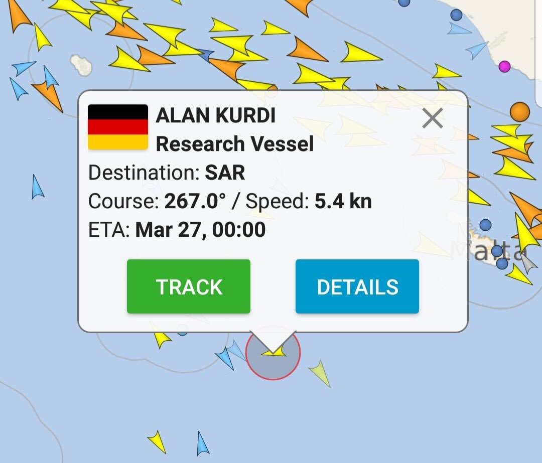 La nave #AlanKurdi di sea-eye, punta dritta su #Lampedusa 

Nazionalità a bordo della #AlanKurdi 

🇳🇬53 #Nigeria
🇨🇲4 #Cameroon
🇬🇭3 #Ghana
🇧🇯2 #Benin
🇨🇮1 #CostadAvorio
🇸🇳1 #Senegal

Scappano tutti dalla guerra chiaramente...
#beativoichecicredete