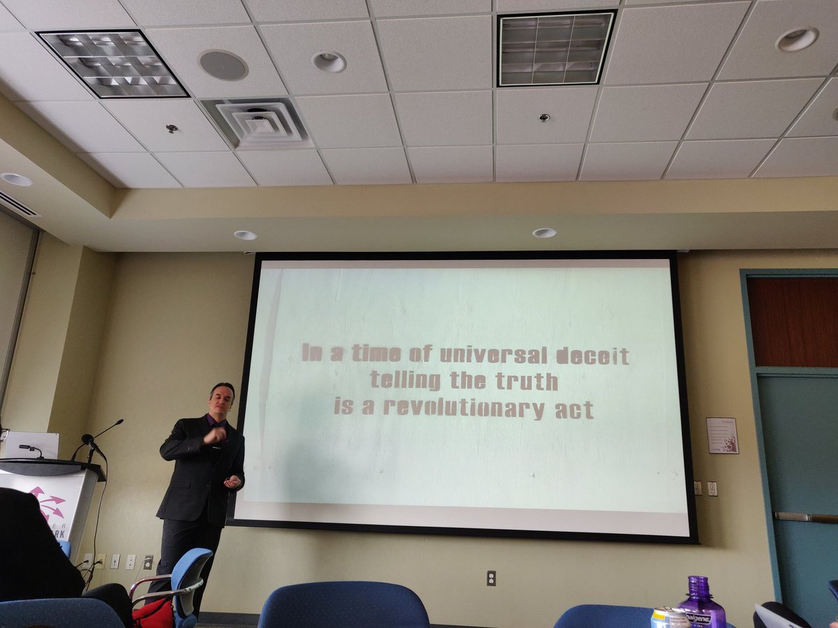 linneahtovstiga's tweet photo. "In a time of universal deceit telling the truth is a revolutionary act" @GrantRants speaking on the importance of truth in journalism & PR in the age of alternative facts #ElevatePR4 @CPRSHamilton https://t.co/Rtrfk6iPvd