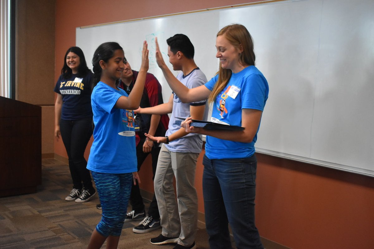 APPcampUCI's tweet photo. give us the highest of 5's if you're ready for #summer ✋🏽☀️ #stem #summerfun #STEMintoSummer #summercamp https://t.co/6RNLdcr4Pl
