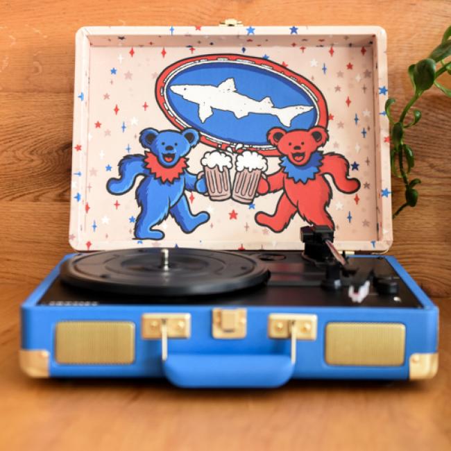 BT_Perimeter's tweet photo. What pairs better with sweet music than a great beer? I'll give a hint.......Nothing! 🍻🎼🍻 Swing by The @BT_Perimeter on April 9th for a chance to win cool swag from @dogfishbeer https://t.co/jkmzVllVOl